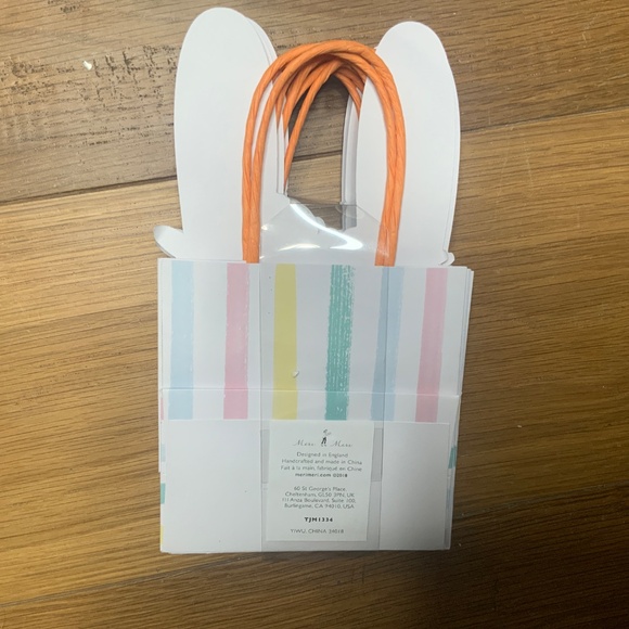 Meri Meri 8 Bunny Party Bags - Picture 2 of 5